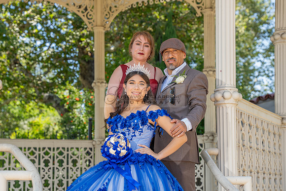 Violeta Noemi quinceanera celebration, photographer , videographer in Hacienda Heights Ca, Montebello Ca, Gustavo Villarreal Photography, 323-633-8283, www.gvphotoandvideo.com