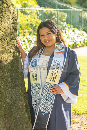 Melanie graduation photographer CSUF, California State University Fullerton, Whittier Ca, Gustavo Villarreal Photography, 323-633-8283, www.gvphotoandvideo.com