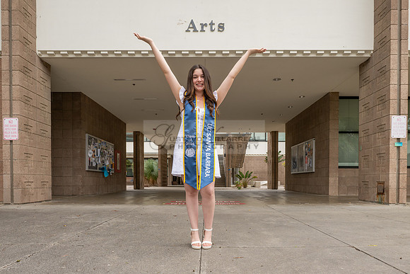 Lauren Berry graduation photos, portraits at UCSB Santa Barbara Ca. Gustavo Villarreal Photography, 323-633-8283
