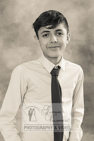 Graduation photo session in Whittier Ca, 323-633-8283, www.gustavovillarreal.com