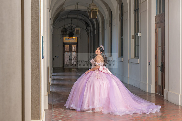 Camila Pacheco quinceanera, sweet 16, photo session in Pasadena City Hall in Pasadena California, photography and videography by Gustavo Villarreal photographer, 323-633-8283, www.gvphotoandvideo.com