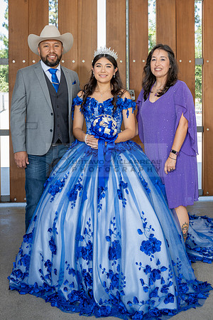 Violeta Noemi quinceanera celebration, photographer , videographer in Hacienda Heights Ca, Montebello Ca, Gustavo Villarreal Photography, 323-633-8283, www.gvphotoandvideo.com