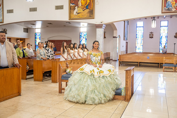 Arianna Tejada quinceanera celebration, photography, videography at Our lady of Guadalupe in El Monte Ca, Fiesta Mexican banquet Hall Montclair Ca, Gustavo Villarreal photo and video, 323-633-8283, ww