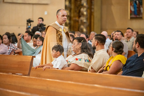 Baptism photographer, videographer at Cathedral of our Lady of Angeles in Los Angeles Ca. Gustavo Villarreal Photography, 323-633-8283, www.gvphotoandvideo.com
