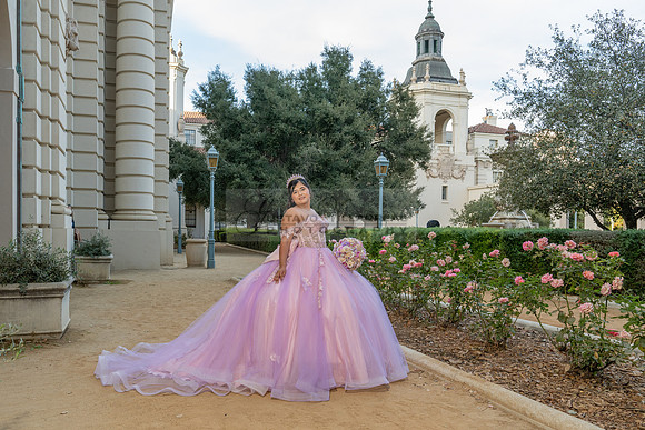 Camila Pacheco quinceanera, sweet 16, photo session in Pasadena City Hall in Pasadena California, photography and videography by Gustavo Villarreal photographer, 323-633-8283, www.gvphotoandvideo.com