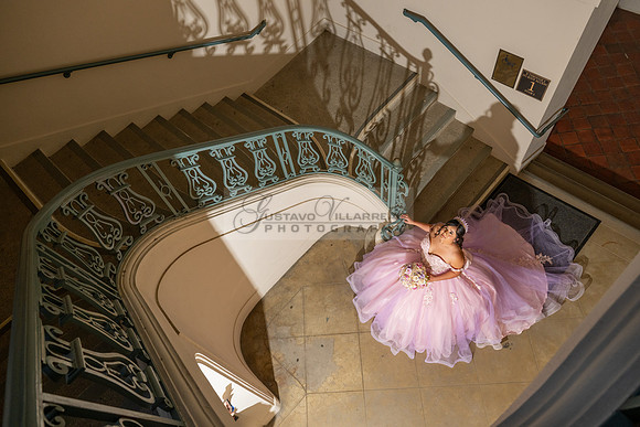 Camila Pacheco quinceanera, sweet 16, photo session in Pasadena City Hall in Pasadena California, photography and videography by Gustavo Villarreal photographer, 323-633-8283, www.gvphotoandvideo.com