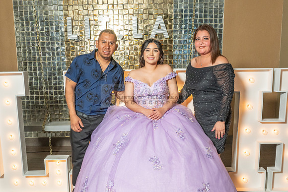 Leah Torres quinceanera celebration, reception, photography, videography, reception, Quiet Cannon Banquet Hall in the city of Montebello Ca, Gustavo Villarreal photographer, 323-633-8283, www.gvphotoa