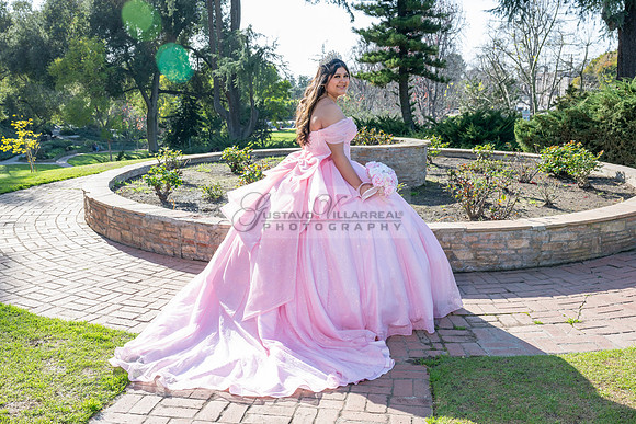 Sophia Salas quinceanera, photo, shoot, at Penn Park in Whittier Ca, Gustavo Villarreal Photography, 323-633-8283, www.gustavovillarreal.com