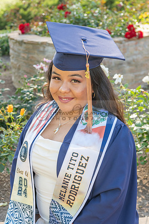 Melanie graduation photographer CSUF, California State University Fullerton, Whittier Ca, Gustavo Villarreal Photography, 323-633-8283, www.gvphotoandvideo.com