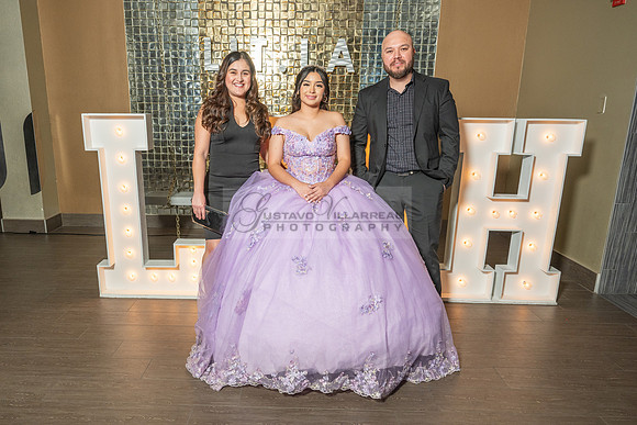 Leah Torres quinceanera celebration, reception, photography, videography, reception, Quiet Cannon Banquet Hall in the city of Montebello Ca, Gustavo Villarreal photographer, 323-633-8283, www.gvphotoa