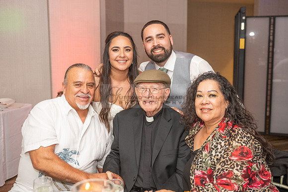 LINK-#1-Stephanie and Albert wedding photography, celebration at Sonesta Redondo Beach and Marina in Redondo Beach Ca, photographer, videographer, Gustavo Villarreal, 323-633-8283, www.gvphotoandvideo