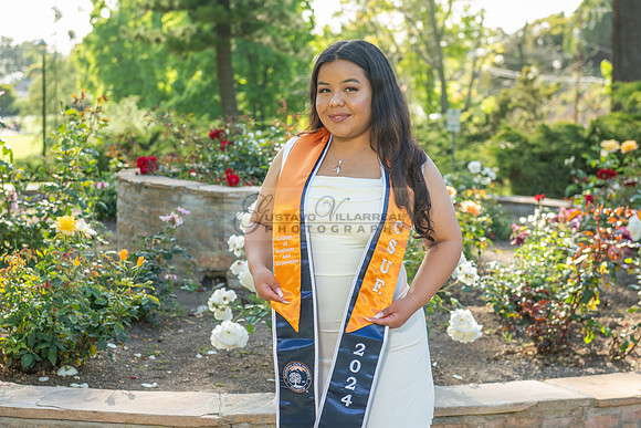 Melanie graduation photographer CSUF, California State University Fullerton, Whittier Ca, Gustavo Villarreal Photography, 323-633-8283, www.gvphotoandvideo.com