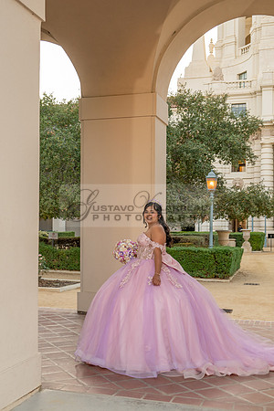 Camila Pacheco quinceanera, sweet 16, photo session in Pasadena City Hall in Pasadena California, photography and videography by Gustavo Villarreal photographer, 323-633-8283, www.gvphotoandvideo.com