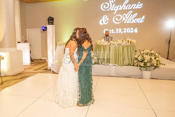 LINK-#1-Stephanie and Albert wedding photography, celebration at Sonesta Redondo Beach and Marina in Redondo Beach Ca, photographer, videographer, Gustavo Villarreal, 323-633-8283, www.gvphotoandvideo