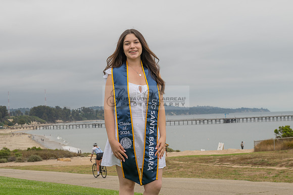 Lauren Berry graduation photos, portraits at UCSB Santa Barbara Ca. Gustavo Villarreal Photography, 323-633-8283
