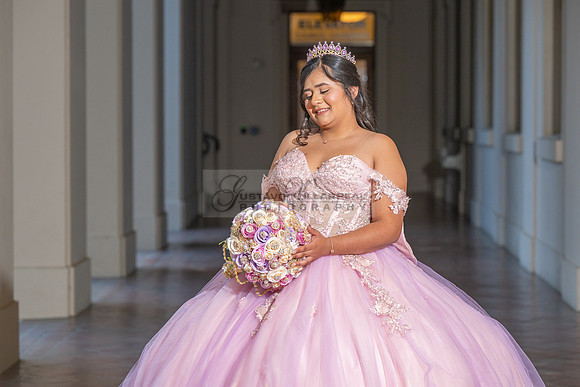 Camila Pacheco quinceanera, sweet 16, photo session in Pasadena City Hall in Pasadena California, photography and videography by Gustavo Villarreal photographer, 323-633-8283, www.gvphotoandvideo.com