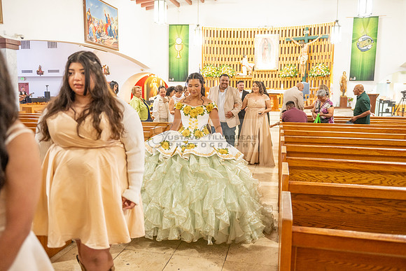 Arianna Tejada quinceanera celebration, photography, videography at Our lady of Guadalupe in El Monte Ca, Fiesta Mexican banquet Hall Montclair Ca, Gustavo Villarreal photo and video, 323-633-8283, ww