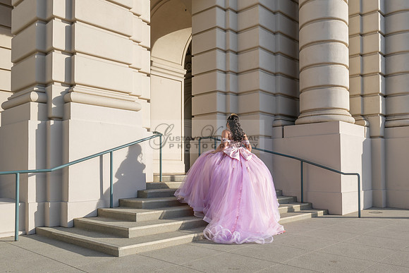 Camila Pacheco quinceanera, sweet 16, photo session in Pasadena City Hall in Pasadena California, photography and videography by Gustavo Villarreal photographer, 323-633-8283, www.gvphotoandvideo.com