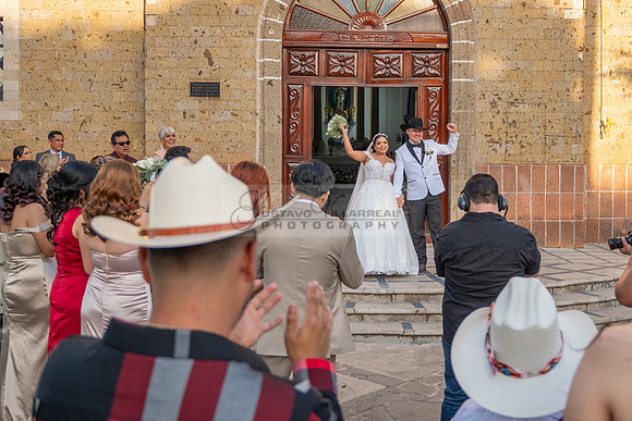 Lalo and Indira wedding, boda en Puga Nayarit Mexico, Gustavo Villarreal Photography, 323-633-8283, www.gustavovillarreal.com