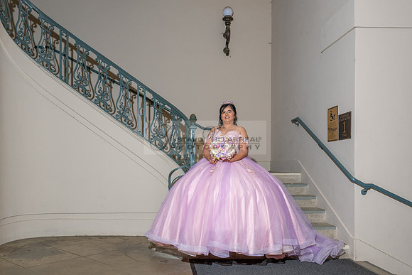 Camila Pacheco quinceanera, sweet 16, photo session in Pasadena City Hall in Pasadena California, photography and videography by Gustavo Villarreal photographer, 323-633-8283, www.gvphotoandvideo.com