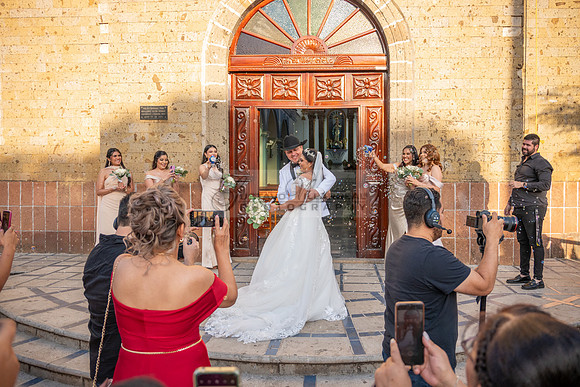 Lalo and Indira wedding, boda en Puga Nayarit Mexico, Gustavo Villarreal Photography, 323-633-8283, www.gustavovillarreal.com