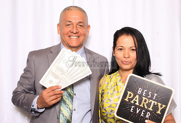 Stephanie and Albert wedding celebration, photo booth in Redondo Beach Ca, Gustavo Villarreal Photography, 323-633-8283, www.gvphotoandvideo.com