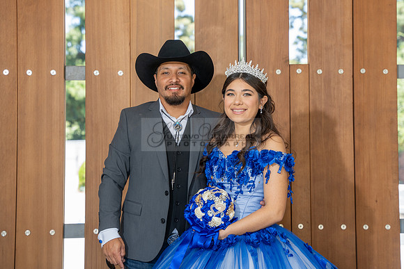 Violeta Noemi quinceanera celebration, photographer , videographer in Hacienda Heights Ca, Montebello Ca, Gustavo Villarreal Photography, 323-633-8283, www.gvphotoandvideo.com