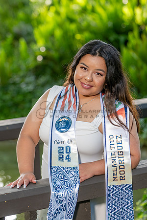 Melanie graduation photographer CSUF, California State University Fullerton, Whittier Ca, Gustavo Villarreal Photography, 323-633-8283, www.gvphotoandvideo.com
