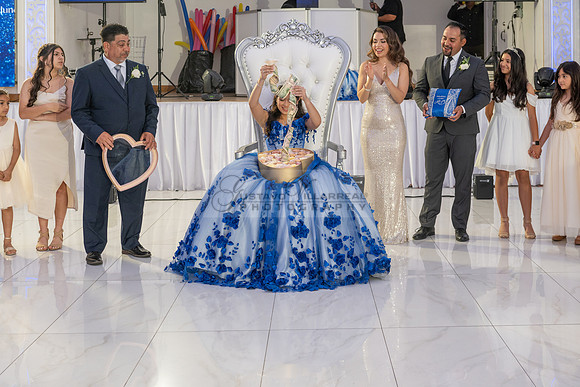 Violeta Noemi quinceanera celebration, photographer , videographer in Hacienda Heights Ca, Montebello Ca, Gustavo Villarreal Photography, 323-633-8283, www.gvphotoandvideo.com