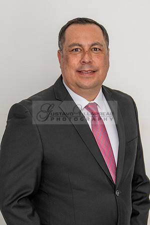 Jose Mireles Business Headshots, corporate, realtor, in Whittier California, Gustavo Villarreal photography, 323-633-8283