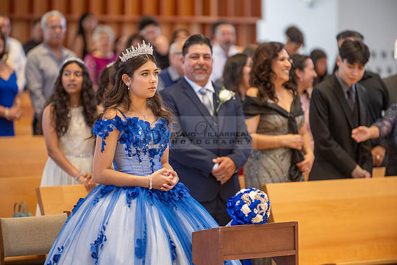 Violeta Noemi quinceanera celebration, photographer , videographer in Hacienda Heights Ca, Montebello Ca, Gustavo Villarreal Photography, 323-633-8283, www.gvphotoandvideo.com