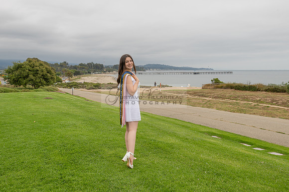 Lauren Berry graduation photos, portraits at UCSB Santa Barbara Ca. Gustavo Villarreal Photography, 323-633-8283