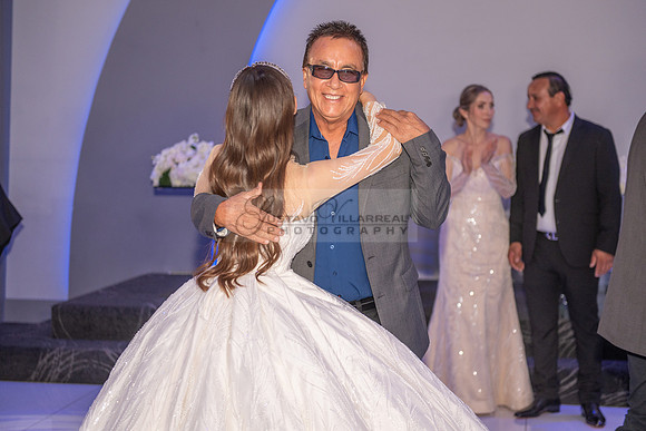 Camila Campa quinceanera, sweet 16, celebration at Elite Banquet Hall in Maywood Ca, Huntington Park Ca, by Gustavo Villarreal Photography, videography 323-633-8283, www.gustavovillarreal.com