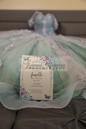 LINK #1-Janelle Ornelas, Sweet Sixteen, quinceanera, celebration at El Palacio Hall in south El Monte Ca, Gustavo Villarreal Photography, 323-633-8283, www.gvphotoandvideo.com