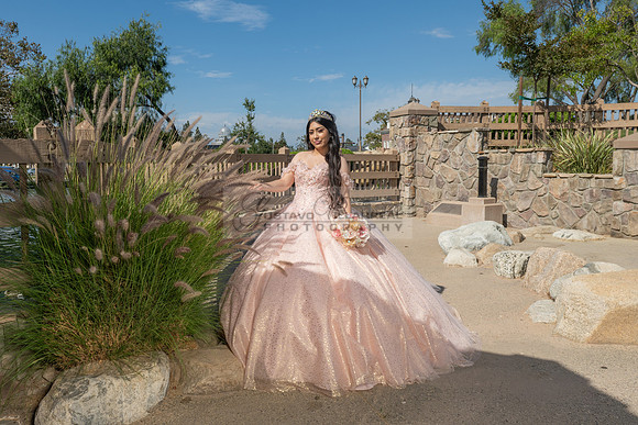 Grace Navarrete quinceanera photography, videography session at Heritage Park in Cerritos Ca, Gustavo Villarreal Photography, 323-633-8283, www.gvphotoandvideo.com