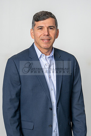 Juan Carlos, Business, Real Estates, Realtor, headshots, photography in Whittier Ca, Gustavo villarreal Photography, 323-633-8283, www.gustavoivllarreal.com