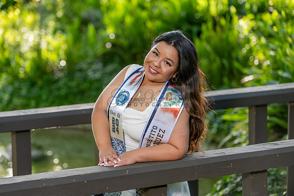 Melanie graduation photographer CSUF, California State University Fullerton, Whittier Ca, Gustavo Villarreal Photography, 323-633-8283, www.gvphotoandvideo.com