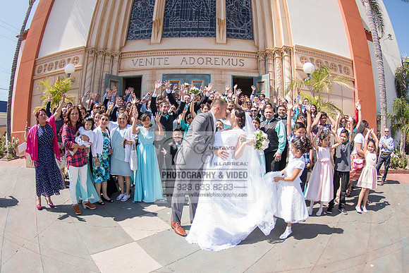 EVELIA Y JUAN weddings photography and video at St Joseph Catholic church in Hawthorne Ca, Reception venues at Temple of Emanuel of beberly hills Ca,  www.gustavovillarreal.com, 323-633-8283
