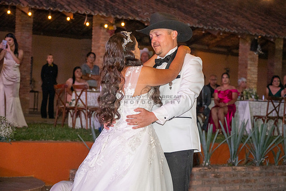 Lalo and Indira wedding, boda en Puga Nayarit Mexico, Gustavo Villarreal Photography, 323-633-8283, www.gustavovillarreal.com