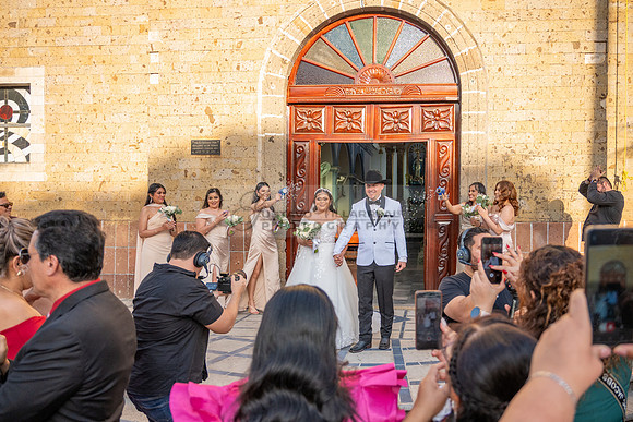 Lalo and Indira wedding, boda en Puga Nayarit Mexico, Gustavo Villarreal Photography, 323-633-8283, www.gustavovillarreal.com