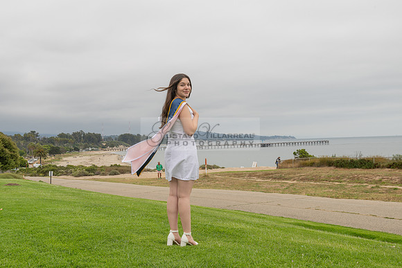 Lauren Berry graduation photos, portraits at UCSB Santa Barbara Ca. Gustavo Villarreal Photography, 323-633-8283