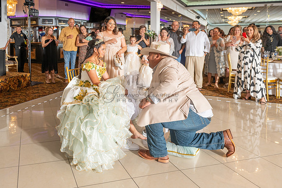 Arianna Tejada quinceanera celebration, photography, videography at Our lady of Guadalupe in El Monte Ca, Fiesta Mexican banquet Hall Montclair Ca, Gustavo Villarreal photo and video, 323-633-8283, ww