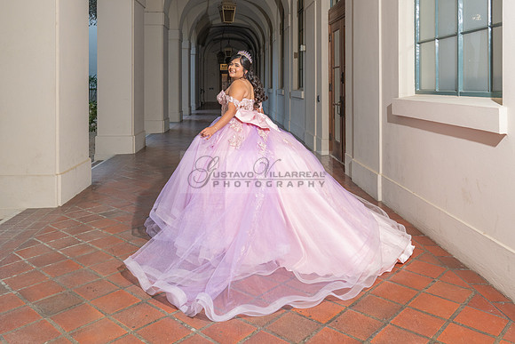 Camila Pacheco quinceanera, sweet 16, photo session in Pasadena City Hall in Pasadena California, photography and videography by Gustavo Villarreal photographer, 323-633-8283, www.gvphotoandvideo.com