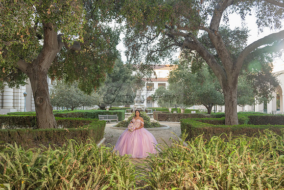 Camila Pacheco quinceanera, sweet 16, photo session in Pasadena City Hall in Pasadena California, photography and videography by Gustavo Villarreal photographer, 323-633-8283, www.gvphotoandvideo.com