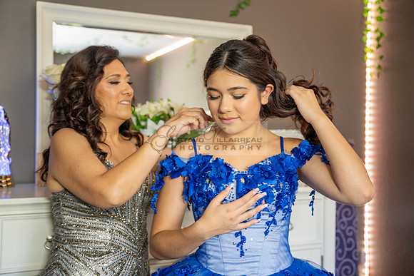 Violeta Noemi quinceanera celebration, photographer , videographer in Hacienda Heights Ca, Montebello Ca, Gustavo Villarreal Photography, 323-633-8283, www.gvphotoandvideo.com