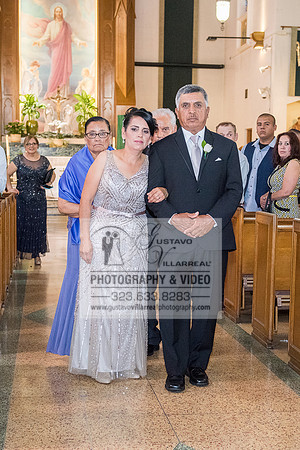 EVELIA Y JUAN weddings photography and video at St Joseph Catholic church in Hawthorne Ca, Reception venues at Temple of Emanuel of beberly hills Ca,  www.gustavovillarreal.com, 323-633-8283