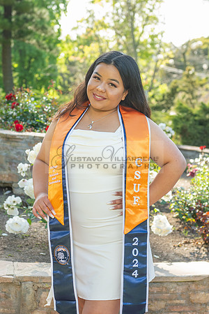Melanie graduation photographer CSUF, California State University Fullerton, Whittier Ca, Gustavo Villarreal Photography, 323-633-8283, www.gvphotoandvideo.com