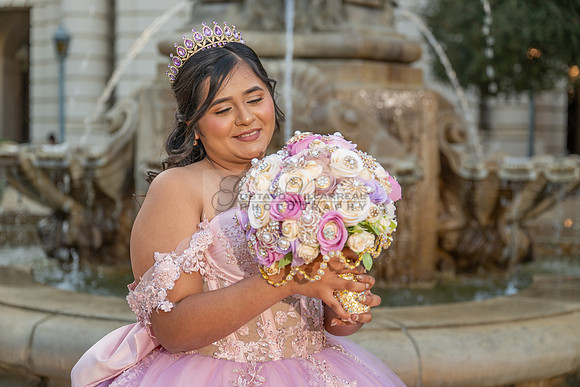 Camila Pacheco quinceanera, sweet 16, photo session in Pasadena City Hall in Pasadena California, photography and videography by Gustavo Villarreal photographer, 323-633-8283, www.gvphotoandvideo.com