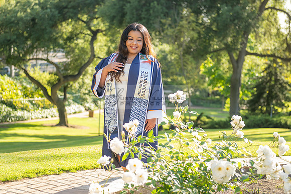 Melanie graduation photographer CSUF, California State University Fullerton, Whittier Ca, Gustavo Villarreal Photography, 323-633-8283, www.gvphotoandvideo.com