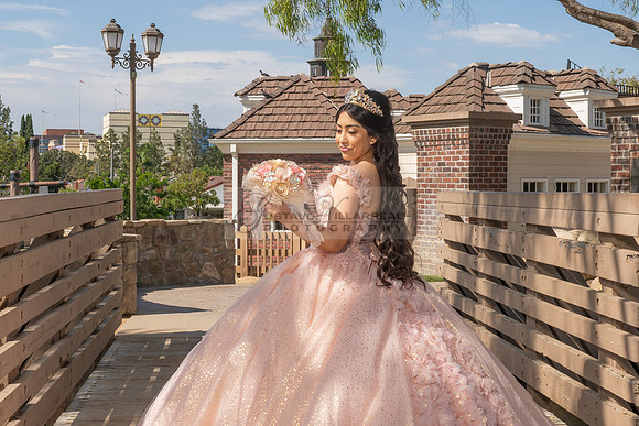 Grace Navarrete quinceanera photography, videography session at Heritage Park in Cerritos Ca, Gustavo Villarreal Photography, 323-633-8283, www.gvphotoandvideo.com
